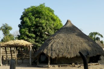 Una casa e son panelet solar