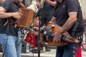 Lou Dalfin torna sonar a Sant Manh en desfisant la pluèja