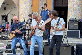 Lou Dalfin torna sonar a Sant Manh en desfisant la pluèja