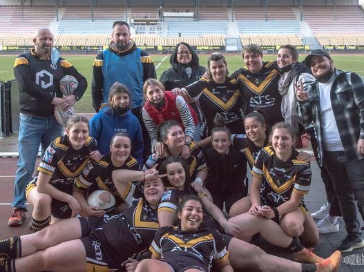 Las femeninas de Carcassona XIII joguèron sus la pelena de Domèc