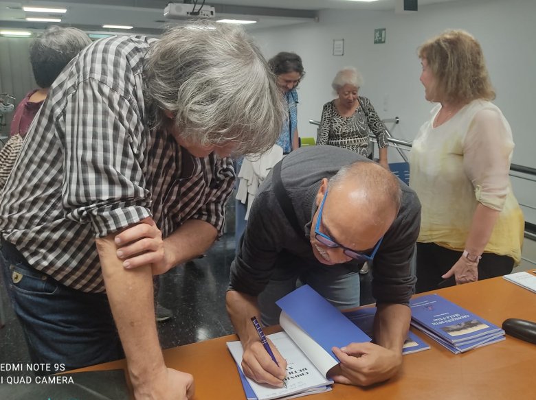 Dijous passat, foguèt presentat al CAÒC, a Barcelona, lo nòu libre de Christian Andreu, editat per l’Institut d’Estudis Araneses