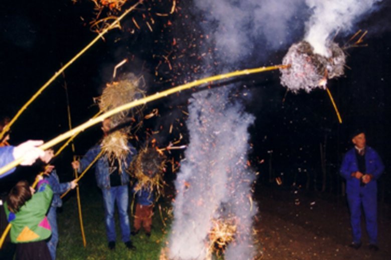 Halha a Nadau e autas tradicions populàrias. De qué ne har?